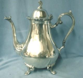 vintage International Silver Plate 3-piece Service - Teapot Sugar Creamer SET