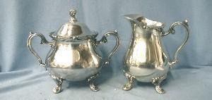 vintage International Silver Plate 3-piece Service - Teapot Sugar Creamer SET