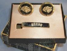 ROYAL FLUSH Cuff Links and Tie Bar Set in Original Box - Jewelry