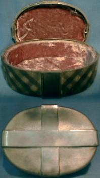 Silver & Gold Pot Metal Trinket or Jewelry Box - Vintage Metalware - Jewelry