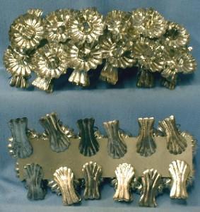 Christmas Clip Candleholder Group - Group 12 Tin - Misc