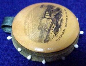 Mauchline Pin Case Saltburn by the Sea - Miscellaneous Collectibles