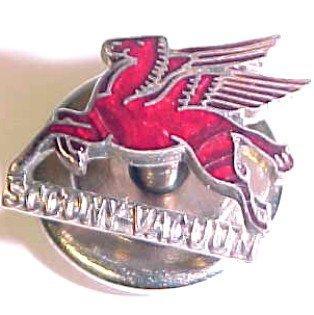 Enameled Mobilegas Pegasus Socony Vacuum - Metals/Buttons & Badges