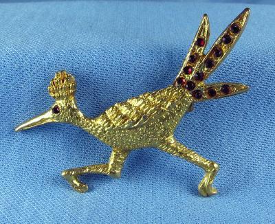 Jewelry ROAD RUNNER Brooch - Vintage Goldtone BIRD with RUBY Tail Costume Jewelry
