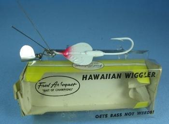 old Fred Arbogast HAWIIAN WIGGLER Fishing Lure # 2 1/2 - Vintage sporting bait