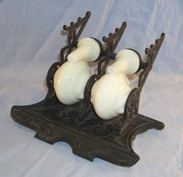 Royal Bayreuth Tapestry PEERING LADY Porcelain Hanging Match Holder