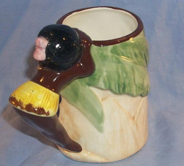 Royal Bayreuth Tapestry PEERING LADY Porcelain Hanging Match Holder