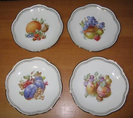 Schumann Pottery Porcelain Four Plate FRUIT Group