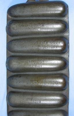 Wagner Cast Iron Signed KRUSTY KORN KOBS Jr #1309 Muffin Pan - Kitchen Metalware