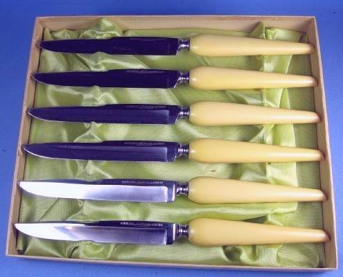Elegant Glass Pedestal Cake Server - Footed Serving Plate