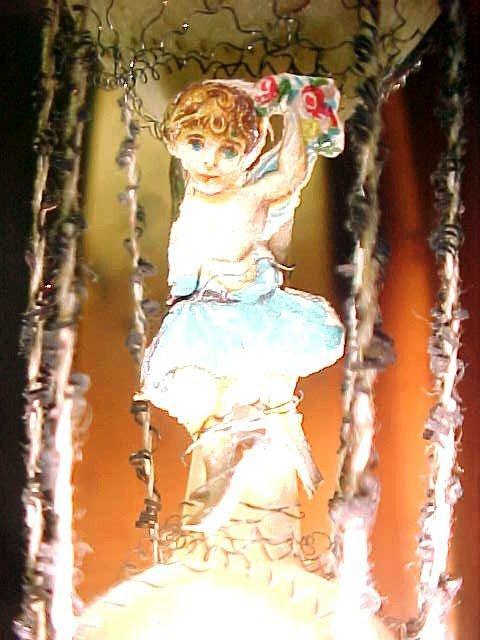 Wire Wrap AIR BALLOON Angel Christmas Figural - Glass