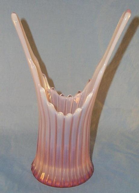 Beautiful Pink Opalescent Ribbed Art Glass Vase