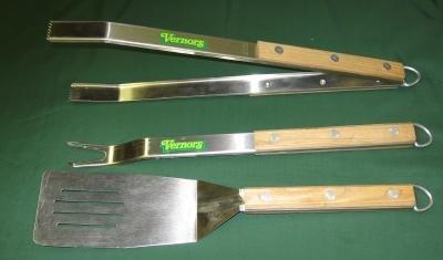 VERNORS Ginger Ale ~ Vintage new BBQ TOOLS ~ Soft Drink Advertising