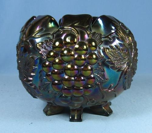 Dugan CARNIVAL GLASS GRAPE DELIGHT Amethyst Carnival Glass ROSE Bowl