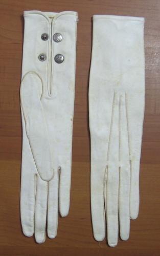 old Art & Crafts Era Leather Gloves - Misc Apparel