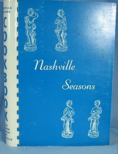 Kitchen Antique Cookbook Group CHRISTMAS FAVORITES * CHEFS BEST and others