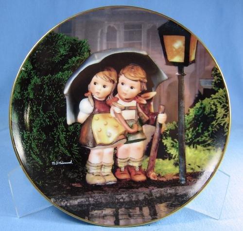 Limited Edition Hummel LITTLE COMPANIONS Porcelain Collector Plate