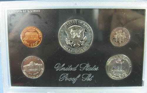 US Mint 1972 PROOF Set Kennedy Half Dollar 5 Coin Collectible