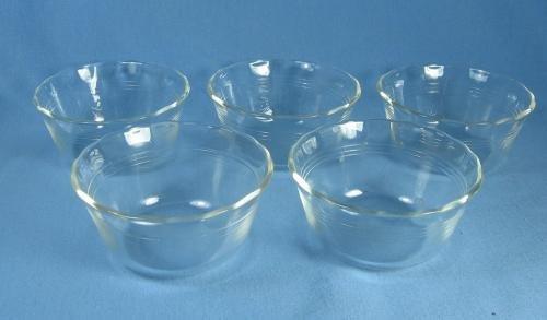 old vintage PYREX glass Custard or Fruit Group