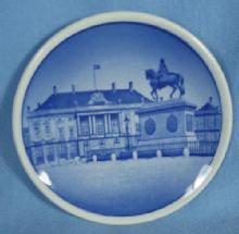 Porcelain AMALIENBORG SLOT Denmark Royal Copenhagen Miniature Plate