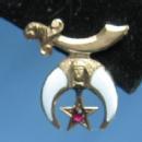 Antique jewelry MASONIC MASON Lapel Pin - Gold Vintage Estate Jewelry