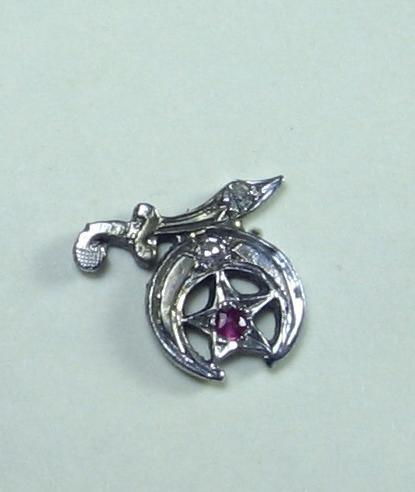 Masons Collar Pin Brooch - Estate Jewelry