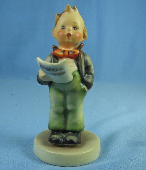 Hummel VILLAGE BOY #51 Vintage 1972 Porcelain Figurine