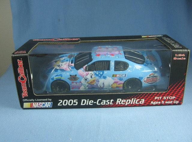 NASCAR 2005 Die-Cast Replica DAISY Official Race Car - Sporting