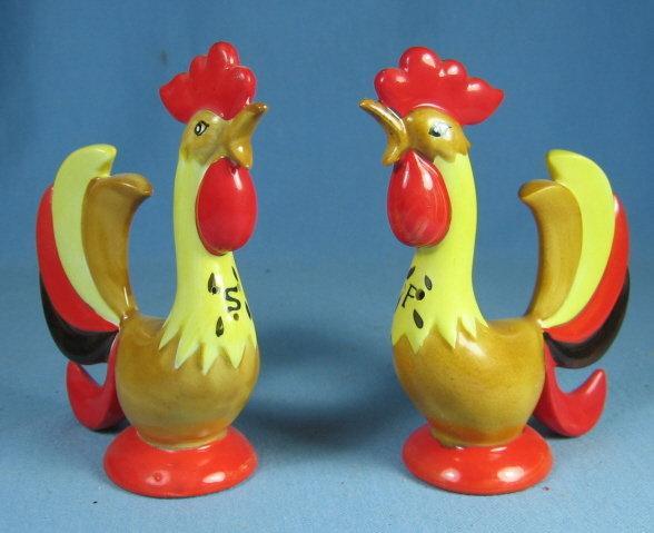 Holt Howard COQ ROUGE ROOSTERS Salt & Pepper Shakers - Vintage 1960 Pottery