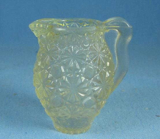 Vintage BUTTON & DAISY Child Toy Glass PITCHER