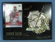 old Detroit Red Wing Hockey DOMINIK HASEK Souvenir Display Plaque - sporting