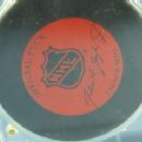 Detroit Red Wing Hockey TIM CHEVELDAE Souvenir Autographed PUCK Display - sporting