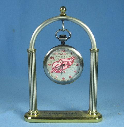 Detroit Red Wing Hockey Pocket Watch and Watch Display - sporting