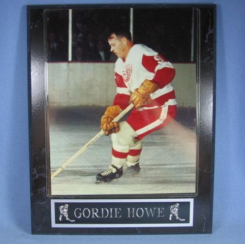 Detroit RED WING Framed GORDIE HOWE Photograph - sporting
