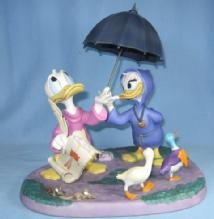 Walt Disney Fantasia 2000 LOOKS LIKE RAIN Donald Duck & Daisy Porcelain Sculpture MIB