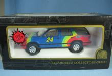 Die Cast Limited Edition Race Car Replica JEFF GORDON Adult Collectible Toy