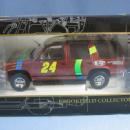 Die Cast Limited Edition Race Car Replica JEFF GORDON Adult Collectible Toy