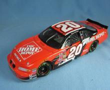 Limited edition nascar 1:24 Scale Die Cast Limited Edition NASCAR Car Replica TONY STEWART Adult Collectible Toy