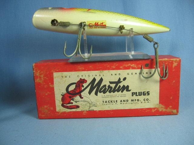 MARTIN Fish Lure ~ Muskie PLUG or Slat Water Sporting Fishing Bait with Box