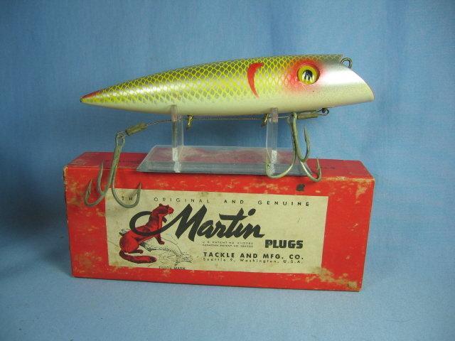 MARTIN Fish Lure ~ Muskie PLUG or Slat Water Sporting Fishing Bait with Box