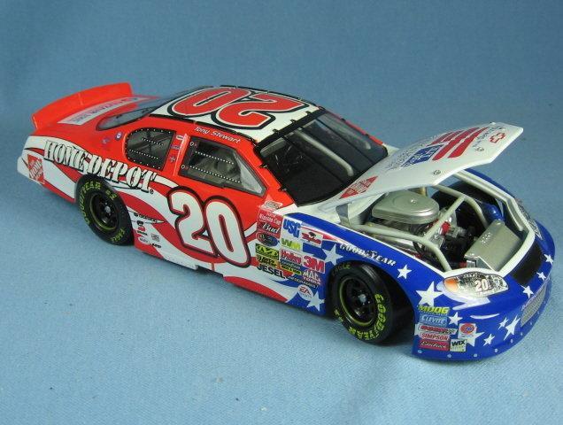 Action 1:24 Tony Stewart NASCAR Die Cast Car MIB Limited Edition