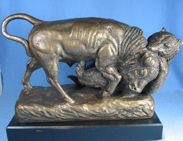 Limited edition BUFFALO and GRIZZLY BEAR Sculpture by Austin Products - Vintage Pottery Figure