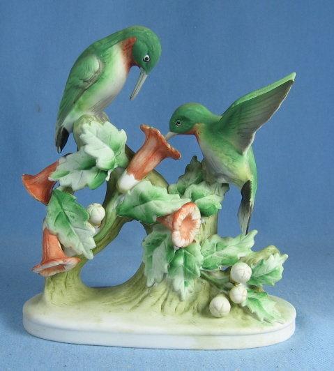 Lefton Figurine RED ROBIN - Antique Bisque Porcelain
