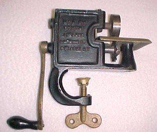 Textile Pinking Machine - Textiles