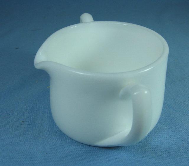 Milk Glass Juicer REAMER 2-Handle Bottom Jar