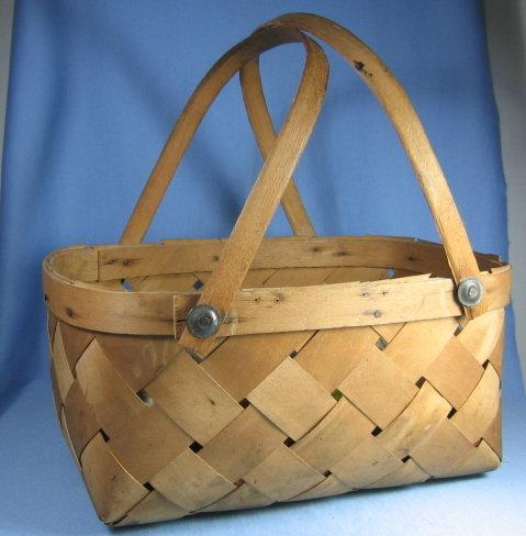 Split Ash Basket Woven - Antique Dbl Bent Oak Handle