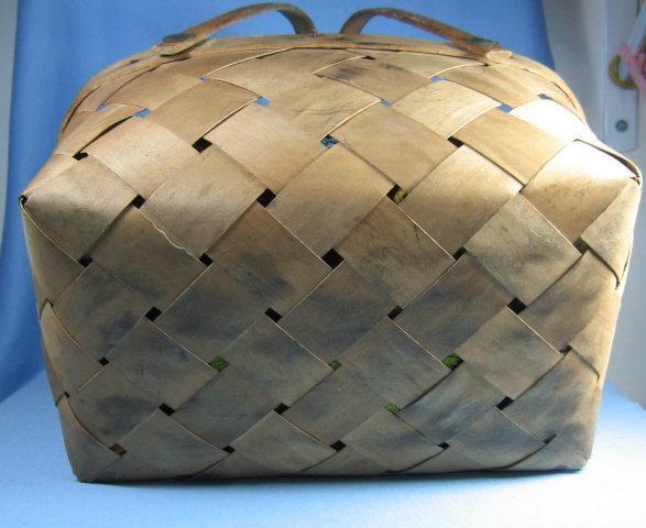 Split Ash Basket Woven - Antique Dbl Bent Oak Handle
