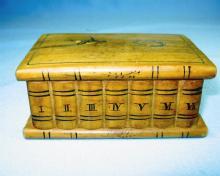 Hand Carved Wood TRINKET BOX - Vintage Woodenware
