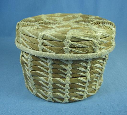 PAPAGO Woven Lidded Basket - Vintage Ethnographic
