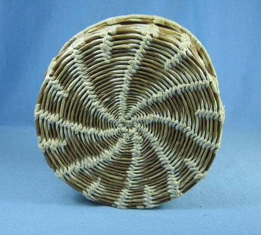 PAPAGO Woven Lidded Basket - Vintage Ethnographic